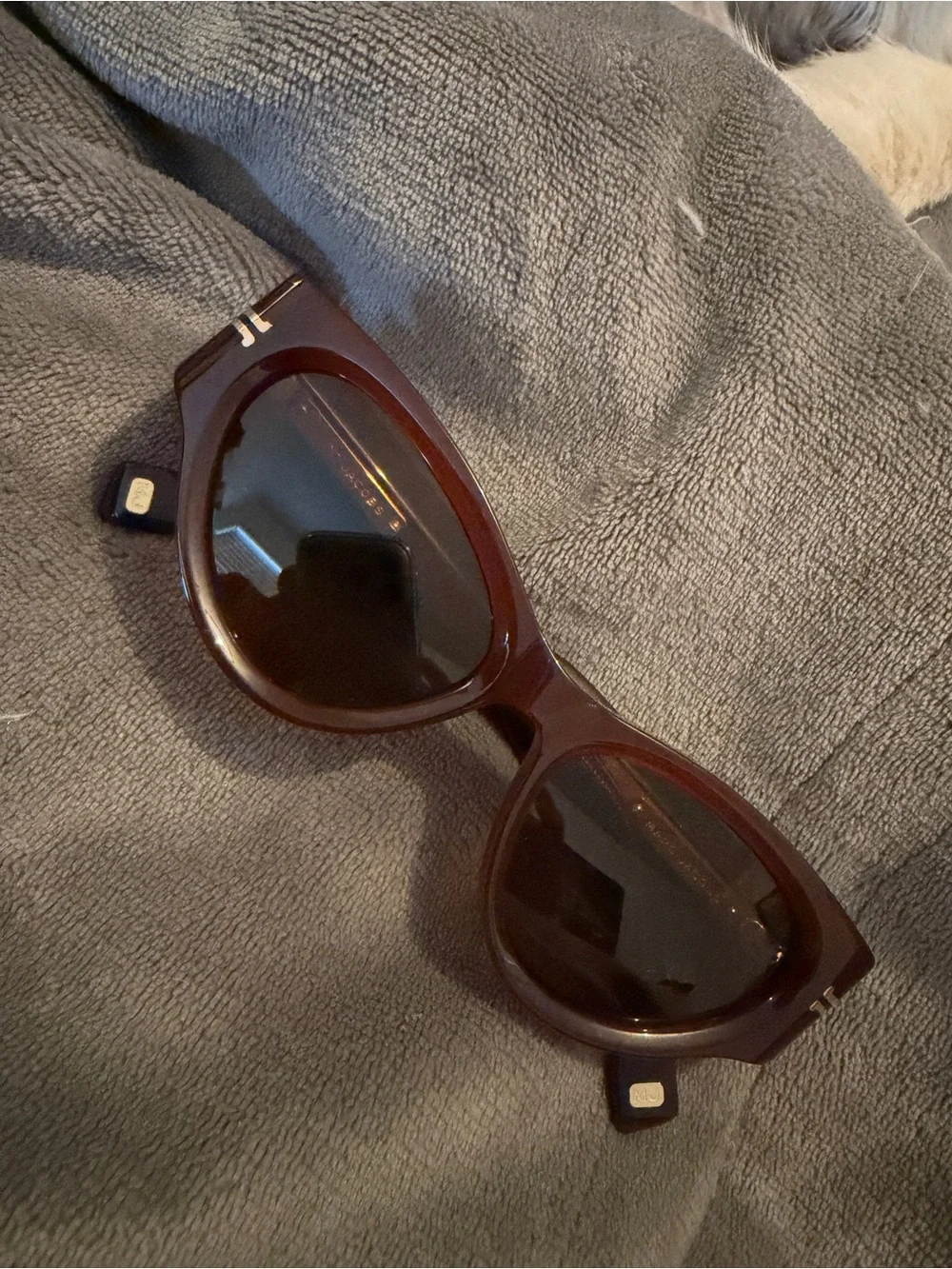 Marc Jacobs bold oversized